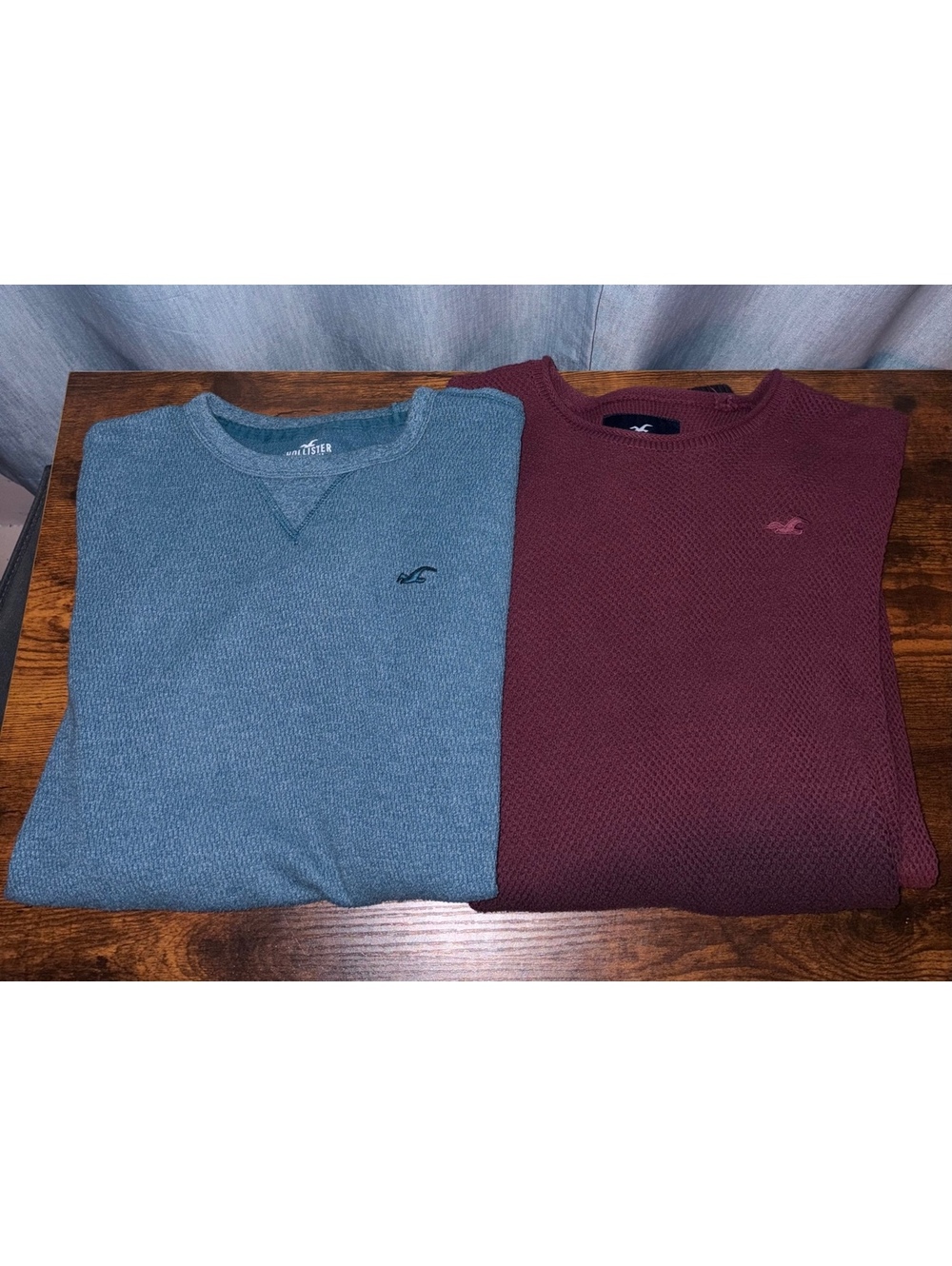 Hollister Men's Medium Sweaters - Burgundy Gradient & Blue